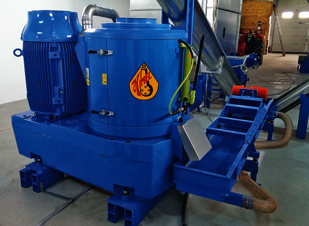 HIMEL Pelletpresse mit Flachmatrize und 3 Kollern für Halmgüter