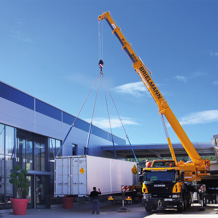 Verladung einer mobilen Mahl- & Mischanlage