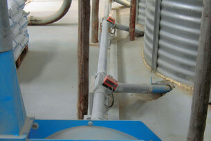 GMS 150 integriert in eine vollautomatische Mahl- & Mischanlage